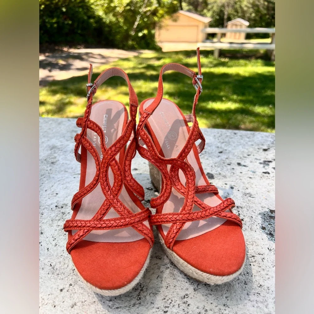 Chinese Laundry Sandals‎